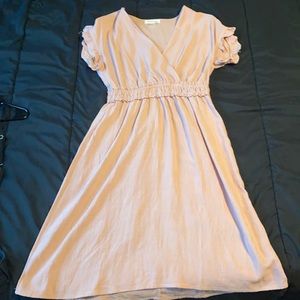 Medium sized, Pale pink dress